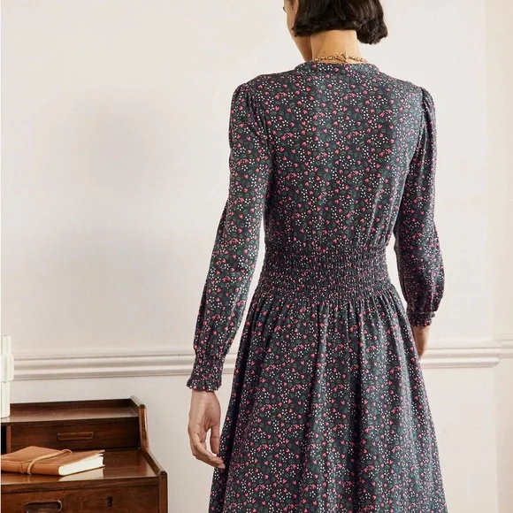 NWT Boden Smocked Jersey Shirt Dress Navy Strawberry Print (size 14) - Picture 9 of 15